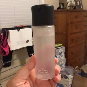 MAC prep and prime spray